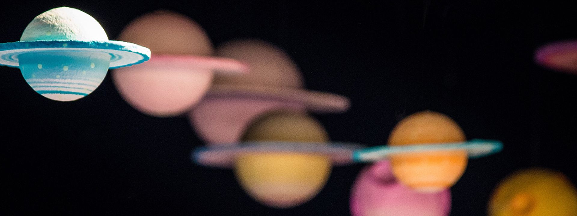 Φωτογραφία που απεικονίζει πλανήτες σε τροχιά